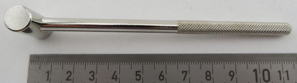 Micro martillo sobre longitud total 113mm. Contenido: Martillo 1 de Sta
