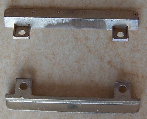 Mudflap bracket 36mm wide brass casting, 2 breakpoints,