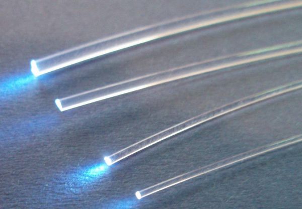1m optik dalga kılavuzu (fiber optik kablo) 1,5mm. Elyaf malzeme: