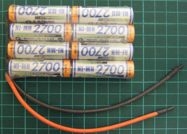 Battery pack with 8x Sanyo HR 3U cells NiMH 9,6V 2700mAh without