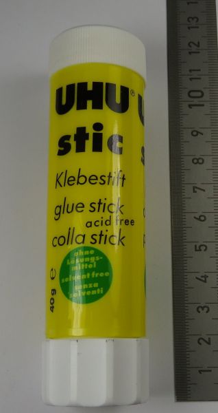 1 glue stick UHU stic 40gr. Without solvent