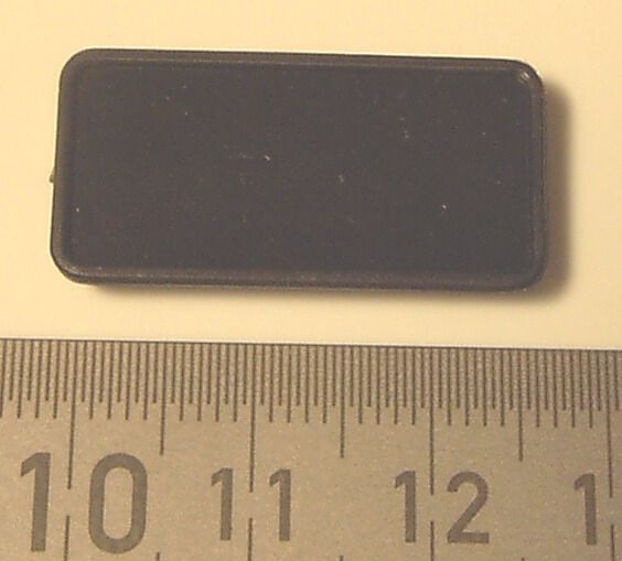 1 mirror box black. Approximately 27x14mm. To clip on