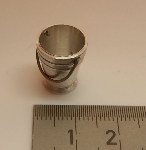 1 aluminum bucket, turned 13mm diameter (578502), 1 piece