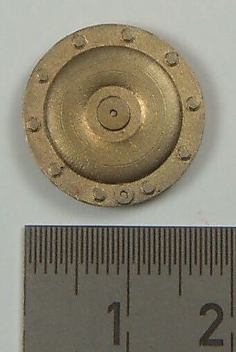 1 SX-Nabendeckel (1:16) aus Neusilber- Guss. 18mm