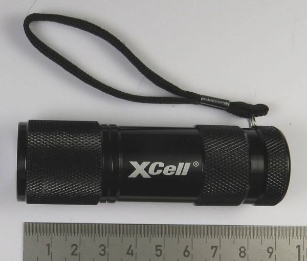1 aluminum flashlight XCELL Basic 9 LED. Flashlight with 9