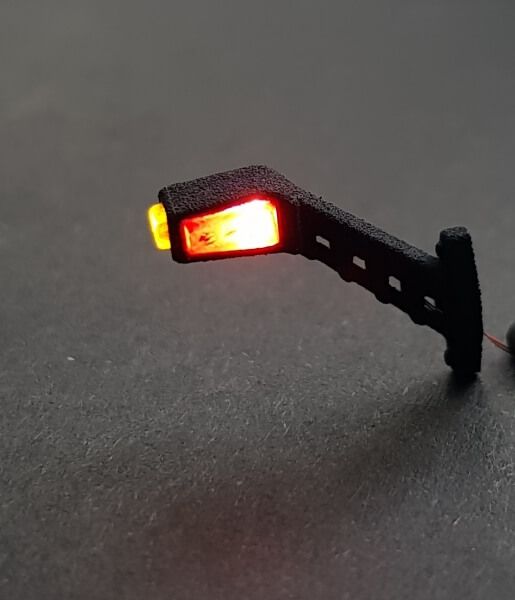 Światła obrysowe boczne (zestaw 2 szt.) 3 kolory. w tym diody LED
