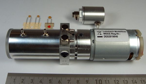 1 hydraulic pump 12 Volt / 200 ml / min. In 12 bar