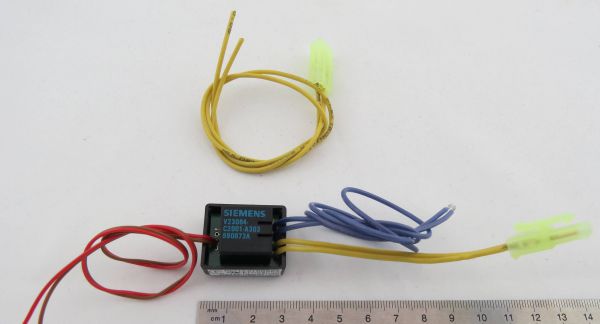 Motorumpolung / relay. 1 input. For connecting to IR