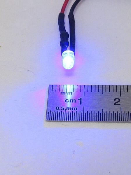 LED blauw 3 mm, heldere behuizing, met snoeren van ca. 25 cm, met