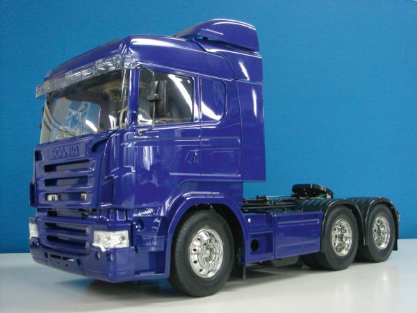 Tamiya Scania Highline R620 6x4, 3-as. Kit. blauw