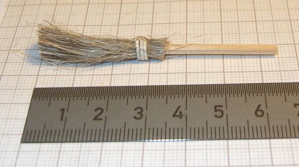 1 flat broom 6cm, bright
