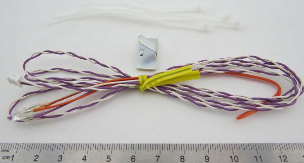 3mm-led's (helder) met 1100mm-kabels. Deze LED-boom