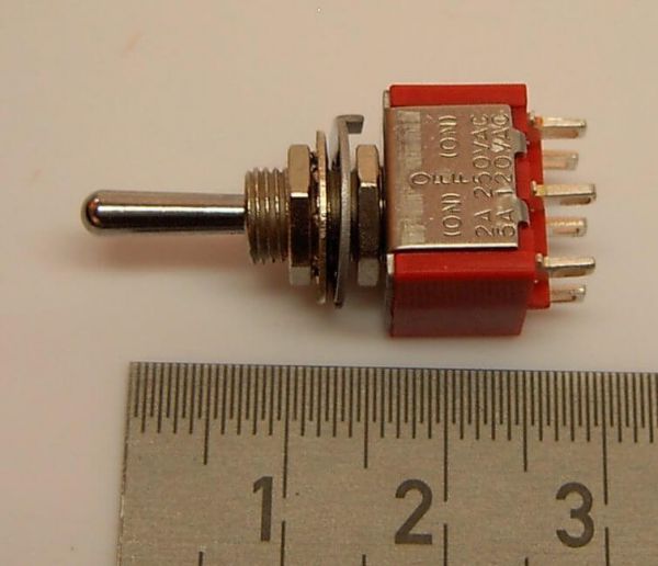 Miniatuur tuimelschakelaars 2x UM (2-pin) 2x UM, betasten met