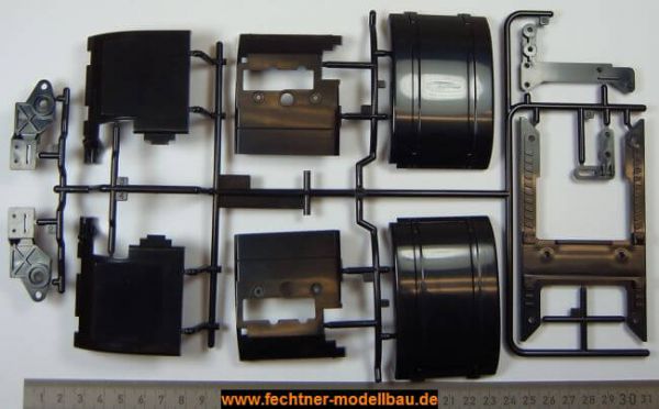 1 injection Teilesatz Y-parts, black. For Actros