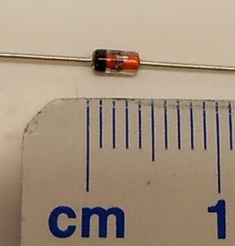 1x diodo 1N4148 (DO-35, 75V). Universal Diodo de pequeña señal