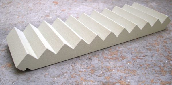 1 geprefabriceerd element betonnen trap in schaal 1: 14,5. geschikt
