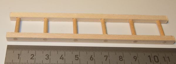 1 2,5 Holzenleiter x 12cm, stege