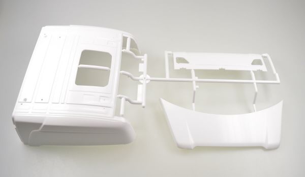Injection-moulded parts set M-parts, white roof and roof spoiler.