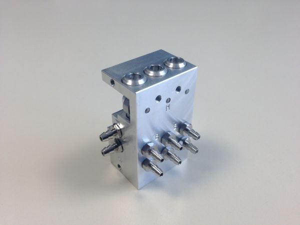 Micro-hydraulic control valve 3-fold until 10bar 43x19x27mm