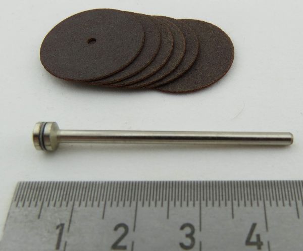 Disco de corte de corindón de 22 mm de diámetro. Aprox.1 mm de grosor 6 piezas