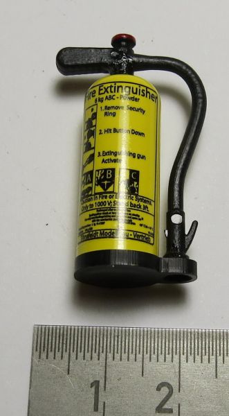 1 yellow ready fire extinguisher with a long handle, Tamiya Größ