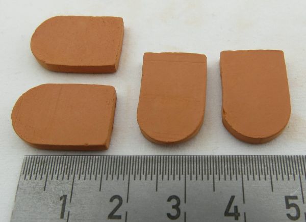 Roof tiles ca.29x15mm, red, bag with 48 pieces