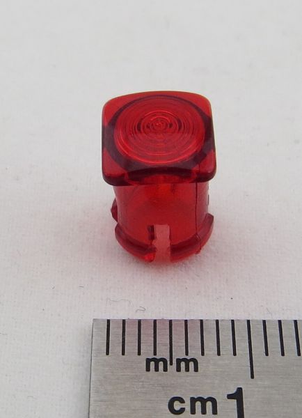 1x LED lens for 5mm LED. Flat, red, square head ca