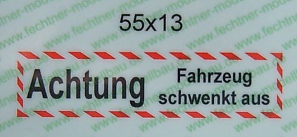 Tekst Znak "Uwaga Fahrzg.schwenkt od siebie"