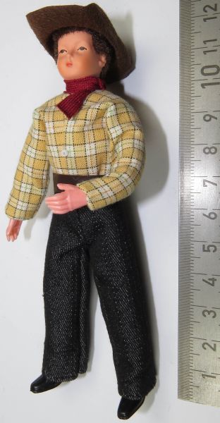 1 Flexible Doll TRUCKER, 11,5cm élevé. Avec un jean noir,