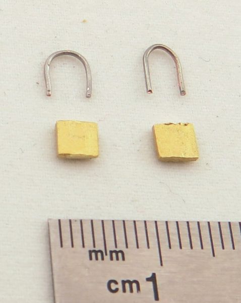 2 pieces padlocks, 1:16. Brass investment casting