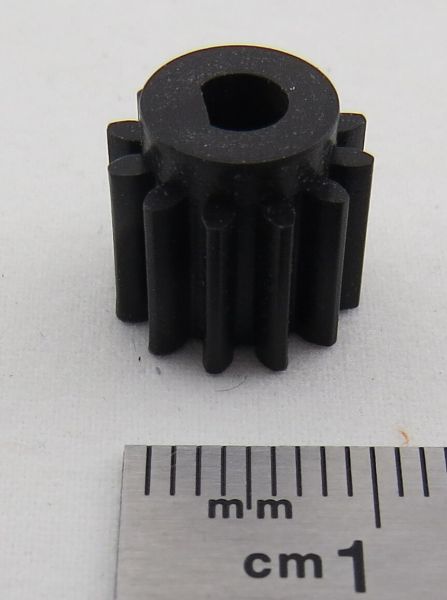 1x motor pinion, 12 teeth, plastic. Gear width 11mm