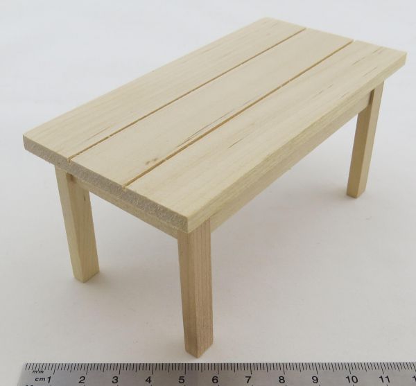 1x garden table 13x6,4x6cm, height 6cm. 64mm deep. Wood, natural
