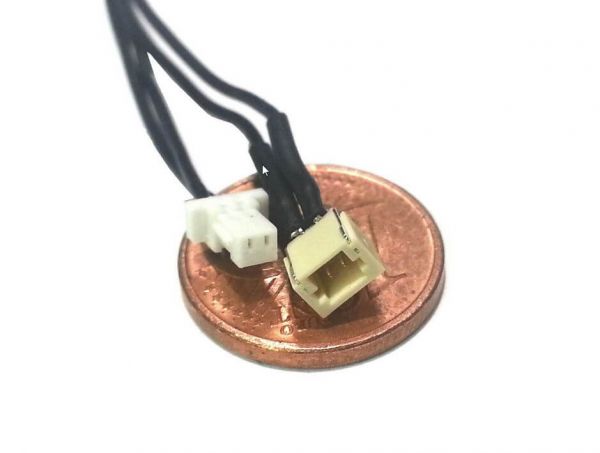 Micro-connecteur, 2 broches. Prise avec câble d'environ 9 cm