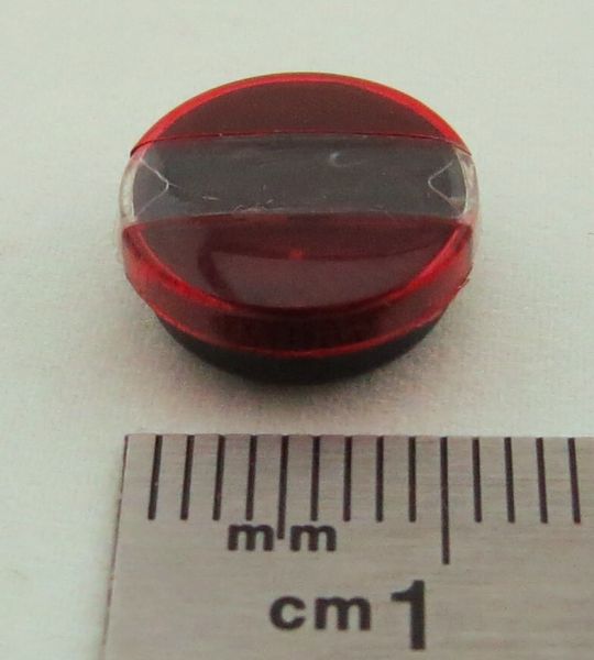 Kırmızı / şeffaf / kırmızı lensli arka lamba muhafazası. 12 mm