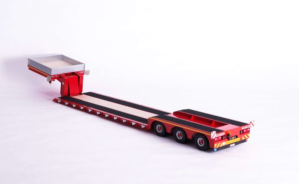 3-axle low loader with gooseneck and low bed