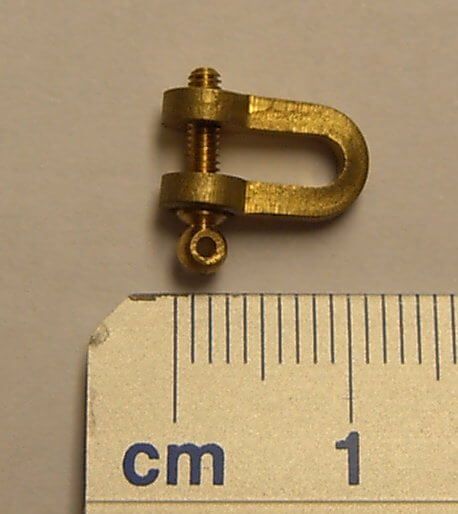 1 shackle about 12x7x5mm with eyebolt M2, brass, 1 piece