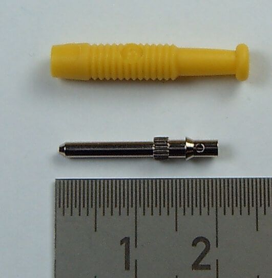 1 laboratorium stekker, 2mm plug contact, 1-pole. geel handvat