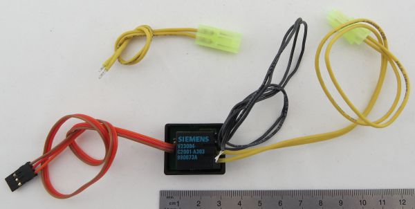 Motorumpolung / relay. 2 inputs. For connecting to IR