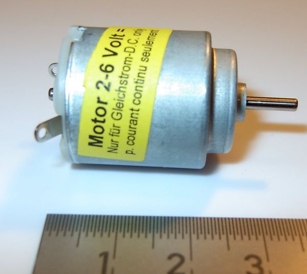 1x small motor DC 2-6V DC for easy