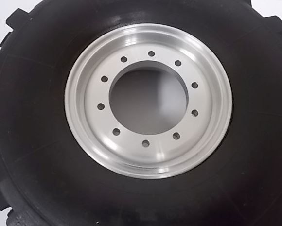 Jante en aluminium pour pneus 14R20. Da = 84 mm Di = 36 mm, 40 mm