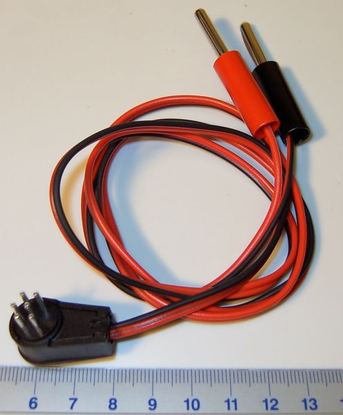 Câble de charge avec connecteur 6 broches. (771). Avec rouge et