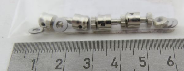 4x rod connection M2,5 with continuous transverse thread M2.