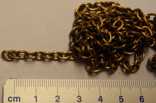 1x anchor chain 1,3mm, brass, 1m long. 5627 / 13