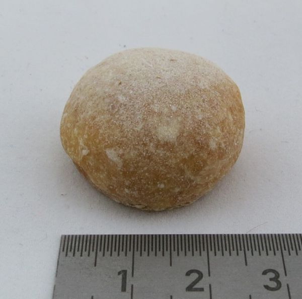 Bread Loaf, round, approximately 2,5-3cm diameter.